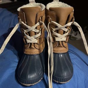 Gap kids. Size 12-13. Navy, khaki, white